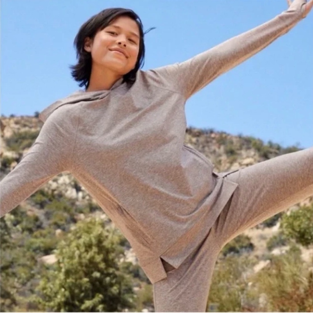 AERIE OFFLINE Hugger Hoodie Heathered tan SET